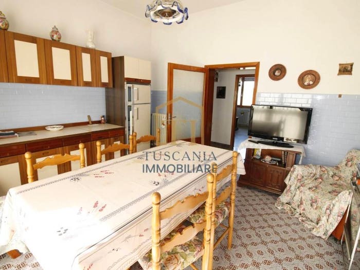 Appartamento con 6 locali in vendita in Chiusdino