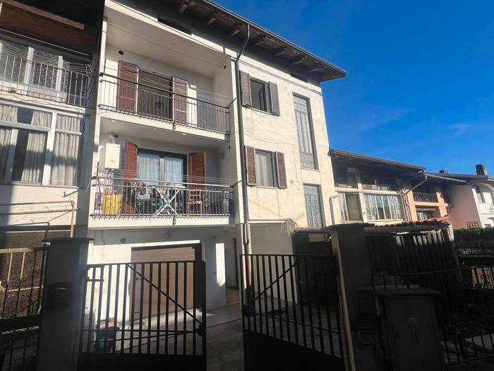 Appartamento trilocale in vendita in Via Novembre, Centro, Lessolo