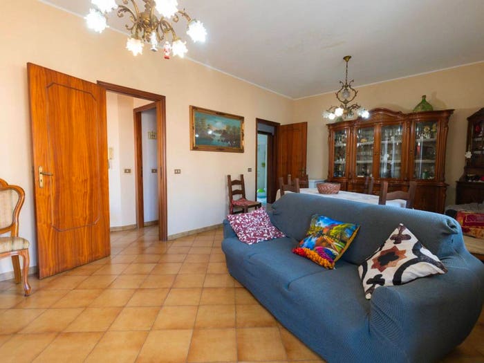Appartamento quadrilocale in vendita in Via Carrata, Centro, Mascali