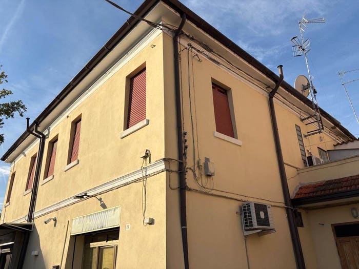 Appartamento quadrilocale in vendita in Via Comacchio, Cona, Ferrara