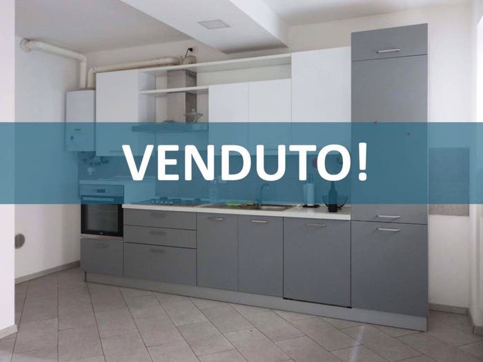 Appartamento bilocale in vendita in Via Cialdini, Centro, Brembate