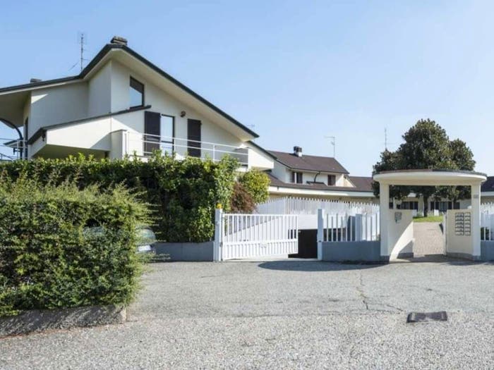 Casa con 5 locali in vendita in Via Spalato, Centro, Malnate