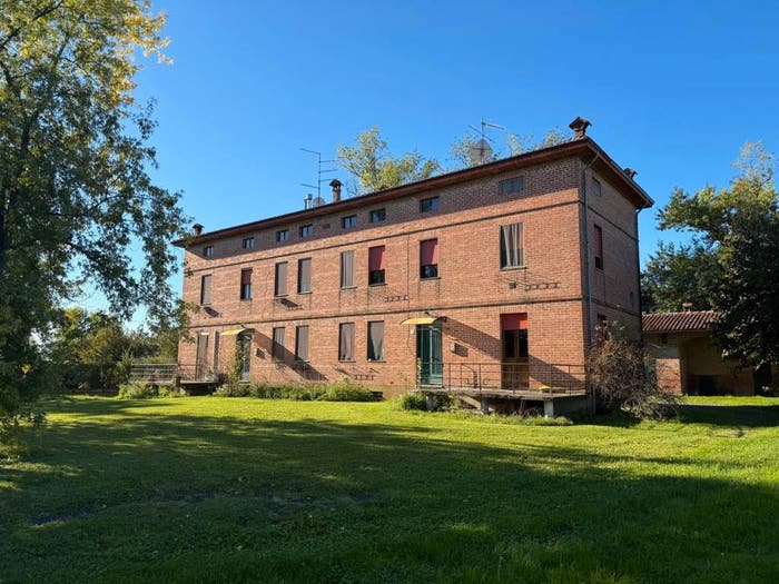 Appartamento quadrilocale in vendita in Strada Provinciale di Fornovo, Medesano