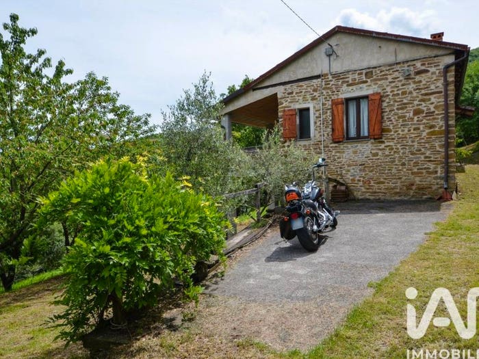 Casa quadrilocale in vendita in Località  Pozzi, Monesiglio