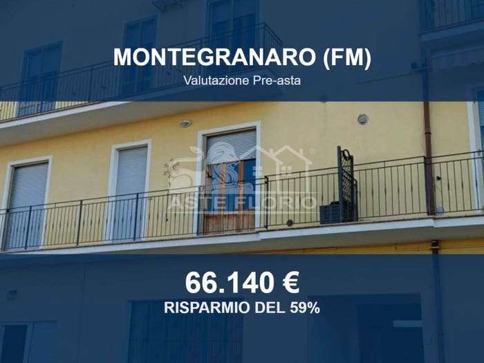 Appartamento con 6 locali in vendita in Via Asiago, Centro, Montegranaro