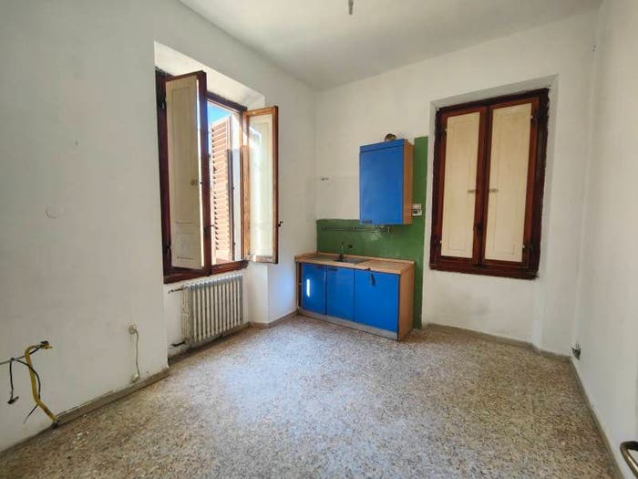 Appartamento quadrilocale in vendita in Via Giovanni Pascoli, Città, Montevarchi