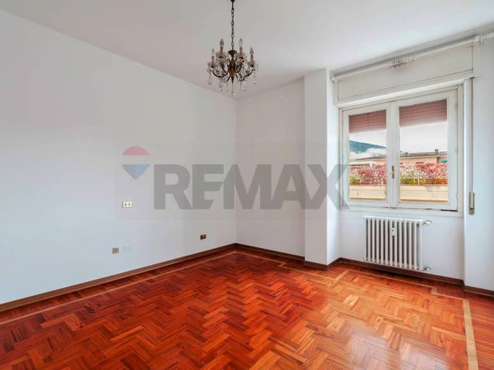Appartamento con 5 locali in vendita in Via Daniele Comboni, Porta Venezia, Brescia