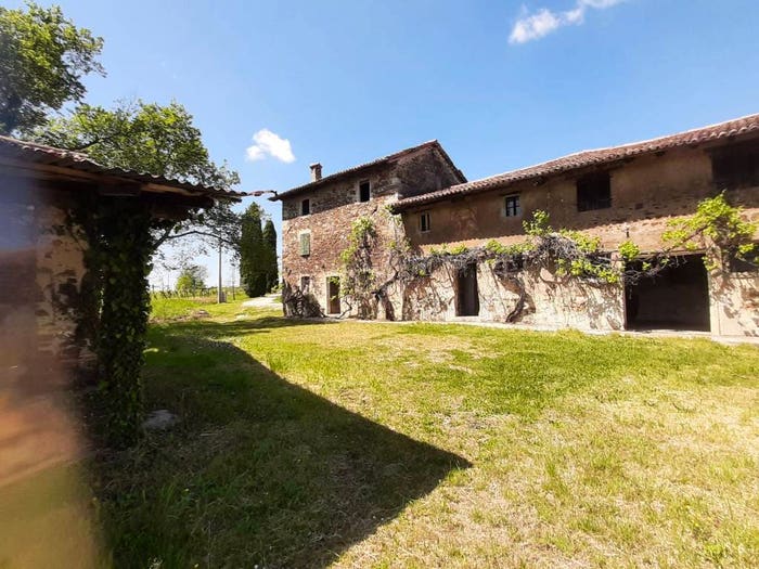 Casa con 6 locali in vendita in Via Abate Geroldo, Manzano