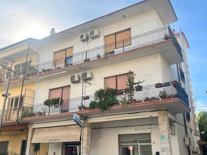 Appartamento con 6 locali in vendita in Centro, Policoro