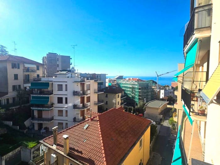 Appartamento quadrilocale in vendita in Via Aosta, Celle Ligure Pecorile, Celle Ligure