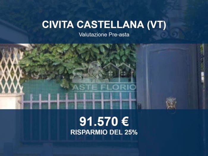 Appartamento trilocale in vendita in Via Edmondo Morelli, Centro, Civita Castellana