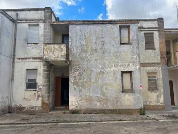 Casa con 5 locali in vendita in Via Achille Grandi, Casarano