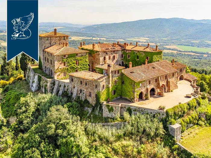 Casa con 6 locali in vendita in Orbetello