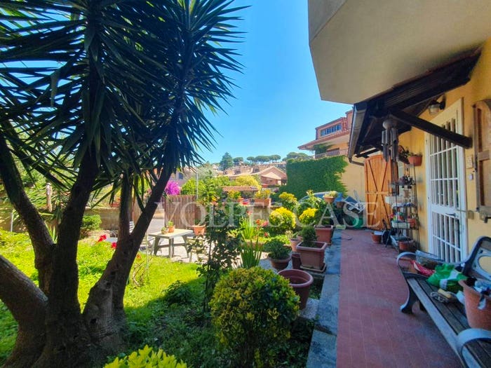 Appartamento quadrilocale in vendita in Via Monginevro, Colleverde, Guidonia Montecelio