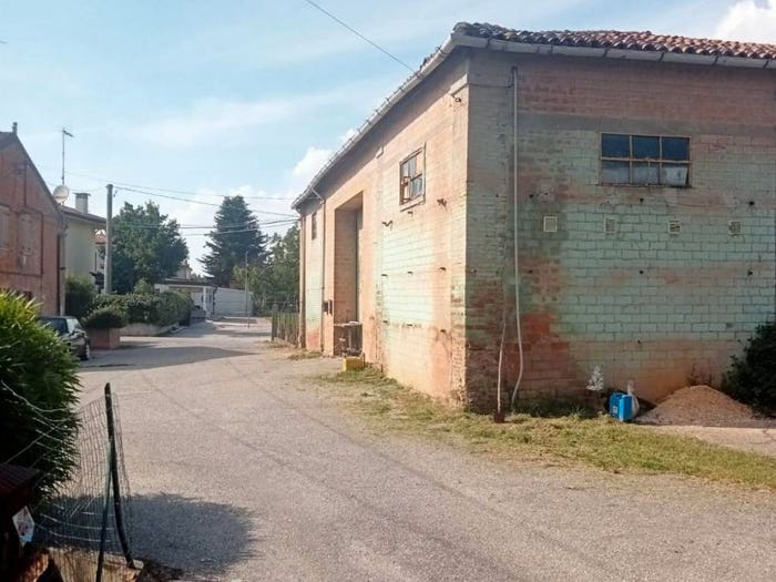 Casa in vendita in Via Don Samuele Gardinale, San Martino, Ferrara