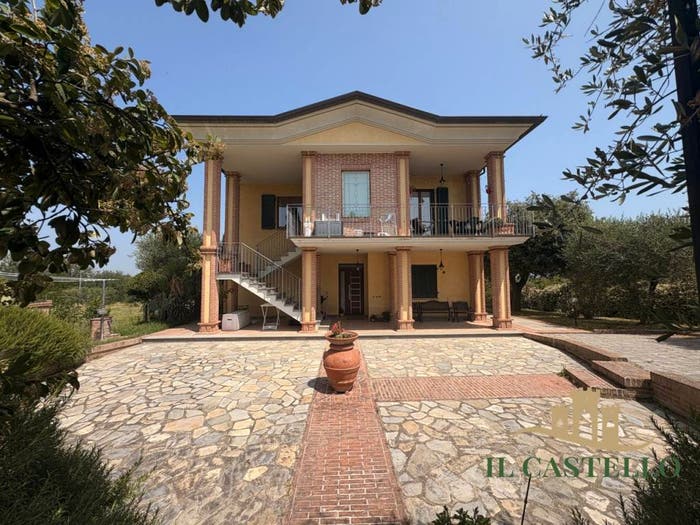Casa con 6 locali in vendita in Via Soccorso, Soccorso, Castiglione del Lago