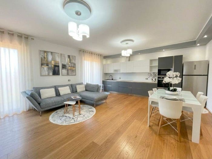 Casa con 5 locali in vendita in Via Lodi Modena MO Italia, Morane Contrada, Modena