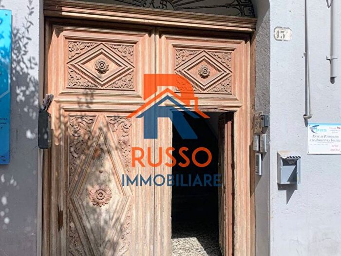 Appartamento con 5 locali in vendita in Corso Giuseppe Garibaldi, Centro, Castellammare del Golfo
