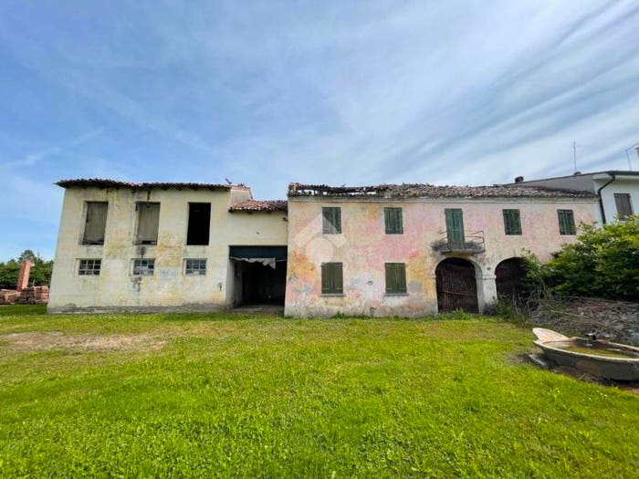 Casa quadrilocale in vendita in Via Villanova, Villanova, Breda di Piave