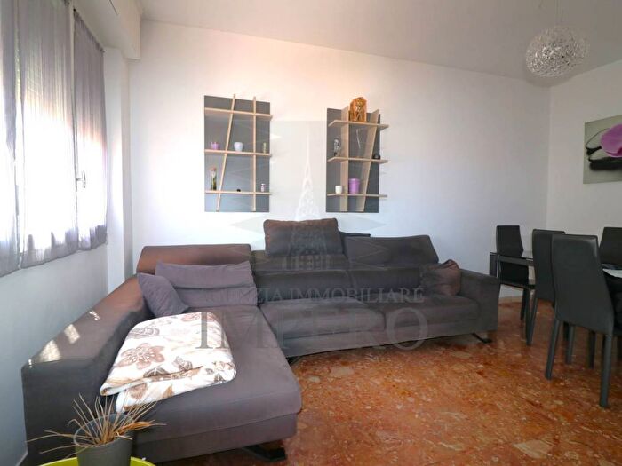 Appartamento con 5 locali in vendita in Via Cavour, Centro Città, Ventimiglia