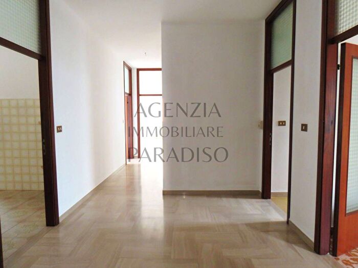 Appartamento con 5 locali in vendita in Centro, Urbino