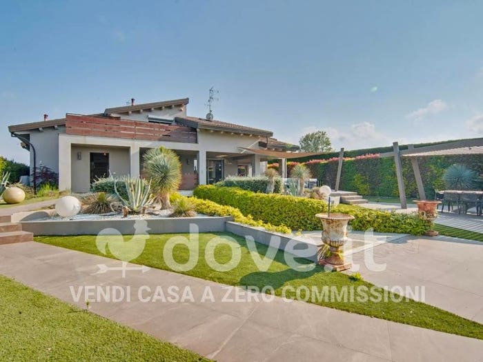 Casa quadrilocale in vendita in Via Montaletto, Cannucceto, Cesenatico