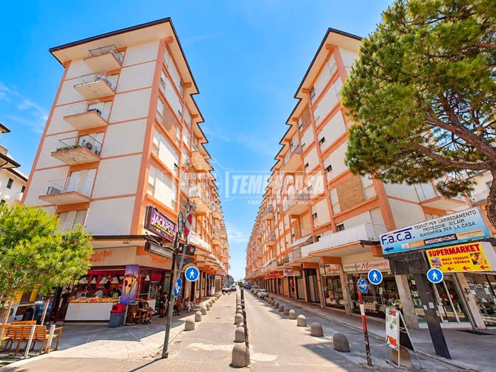 Appartamento quadrilocale in vendita in Largo Centro Commerciale, Lido Centro Ovest, Jesolo