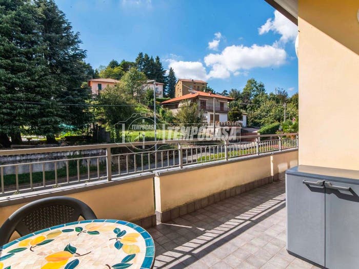 Appartamento trilocale in vendita in Via COLOMBO E, Centro, Appiano Gentile