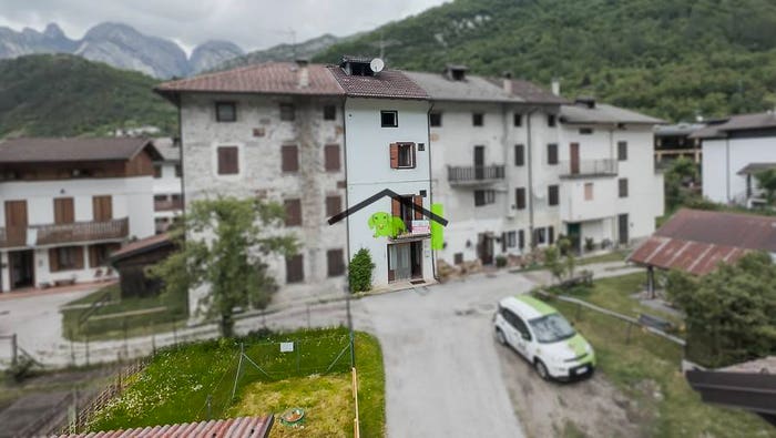 Casa con 6 locali in vendita in Via Cesare Battisti, Centro, Claut