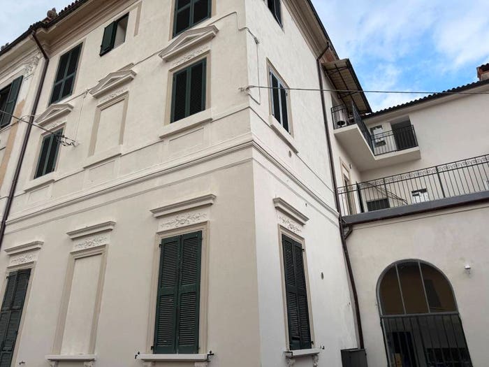 Appartamento trilocale in vendita in Via Maggio, Centro, Cambiago