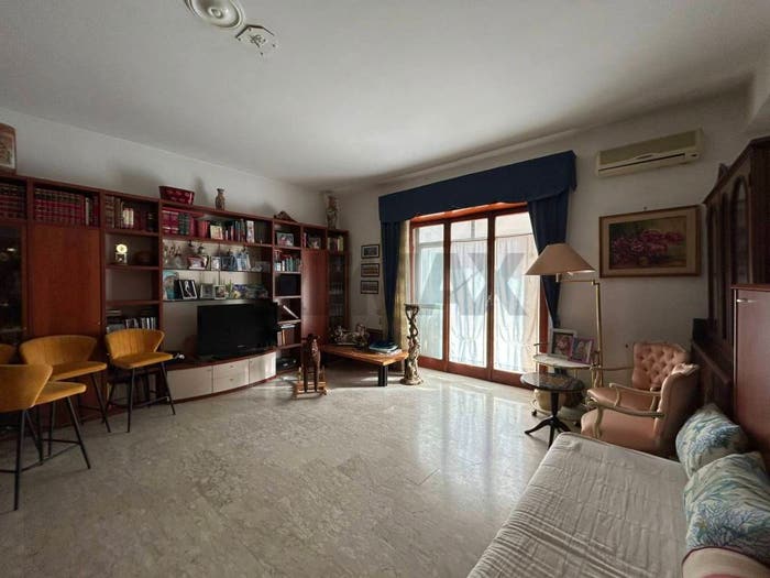 Appartamento trilocale in vendita in via degli oleandri, Centro, Aprilia