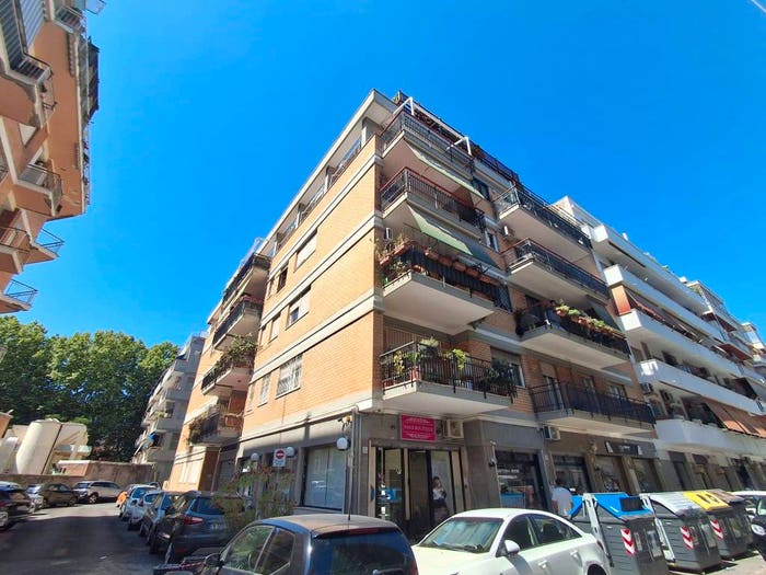 Appartamento trilocale in vendita in Via Andreotto Saracini, Ostia Ponente, Roma