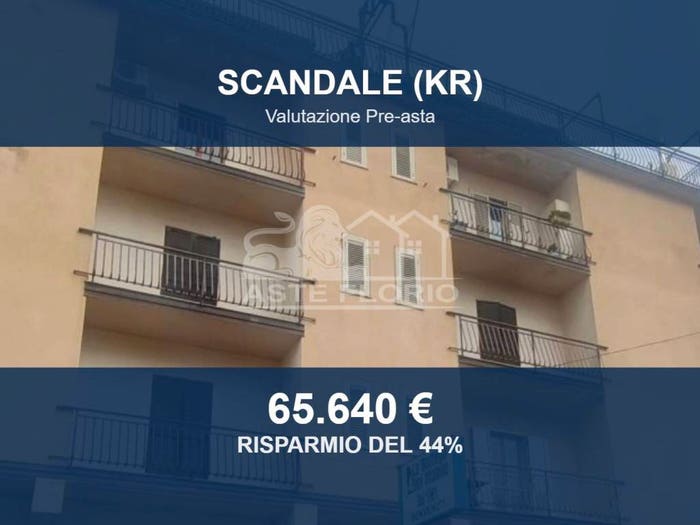 Appartamento con 6 locali in vendita in Via Nazionale, Centro, Scandale