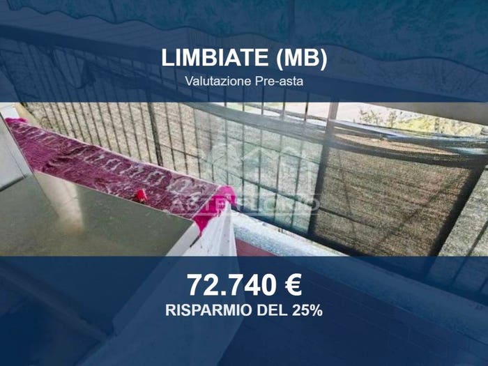 Appartamento con 5 locali in vendita in Via Monte Pasubio, Centro, Limbiate