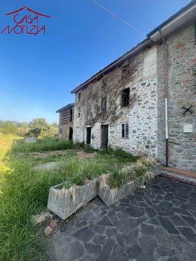 Appartamento con 5 locali in vendita in via dei ceccotti, Marlia, Capannori