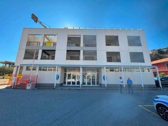 Appartamento trilocale in vendita in Via Gastaldi, Parco San Rocco Tetti Rossi Loreto, Alassio