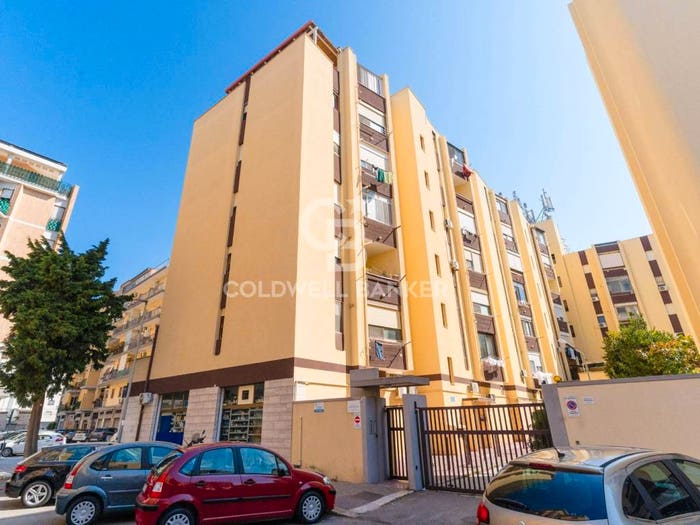 Appartamento con 6 locali in vendita in Via Pola, Cappuccini, Brindisi