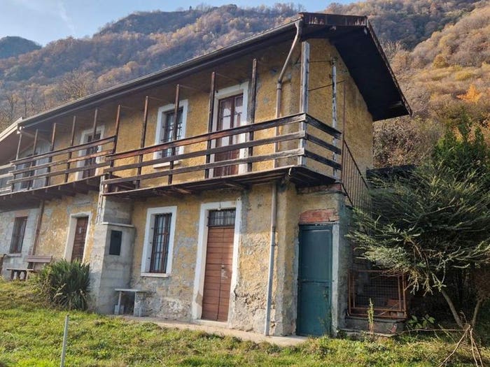 Casa con 6 locali in vendita in Via Flogno, Centro, Omegna