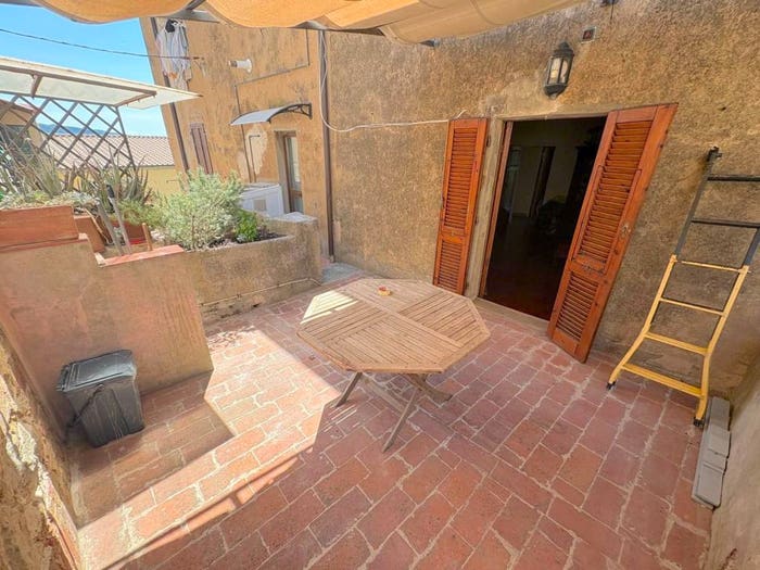Appartamento con 6 locali in vendita in Piazza del Popolo, Centro, Castagneto Carducci