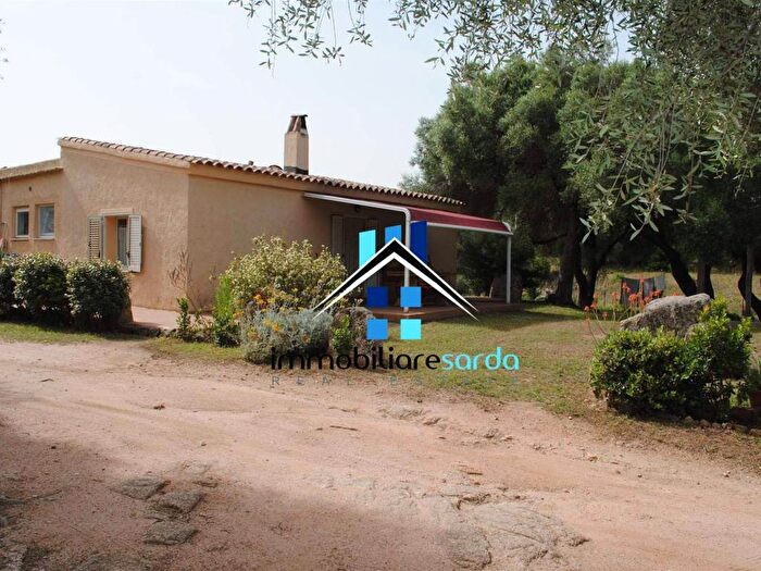 Casa con 6 locali in vendita in San Giovanni Sole Ruiu, Olbia