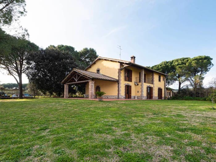 Appartamento con 6 locali in vendita in Strada del Bottegone, Braccagni, Grosseto