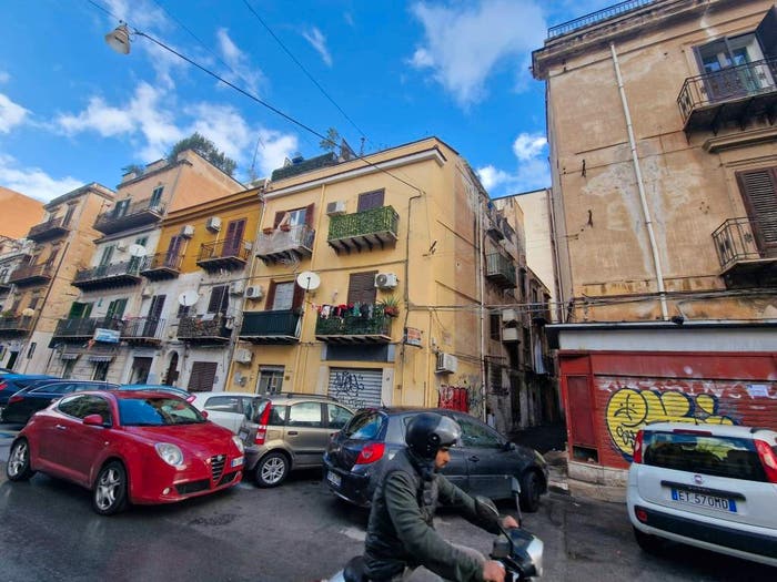 Casa in vendita in Via Carini, Politeama Ruggiero Settimo, Palermo